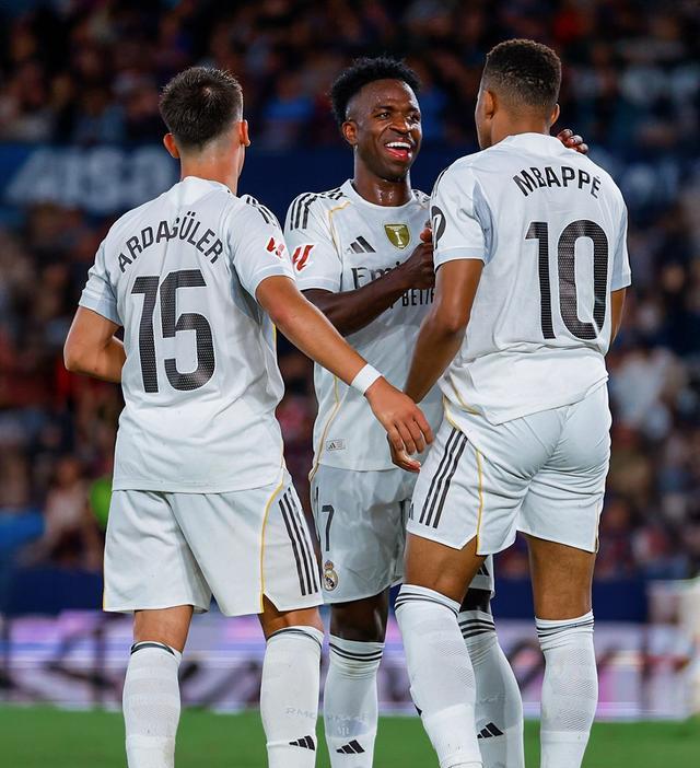 人之一, 阿森纳对居