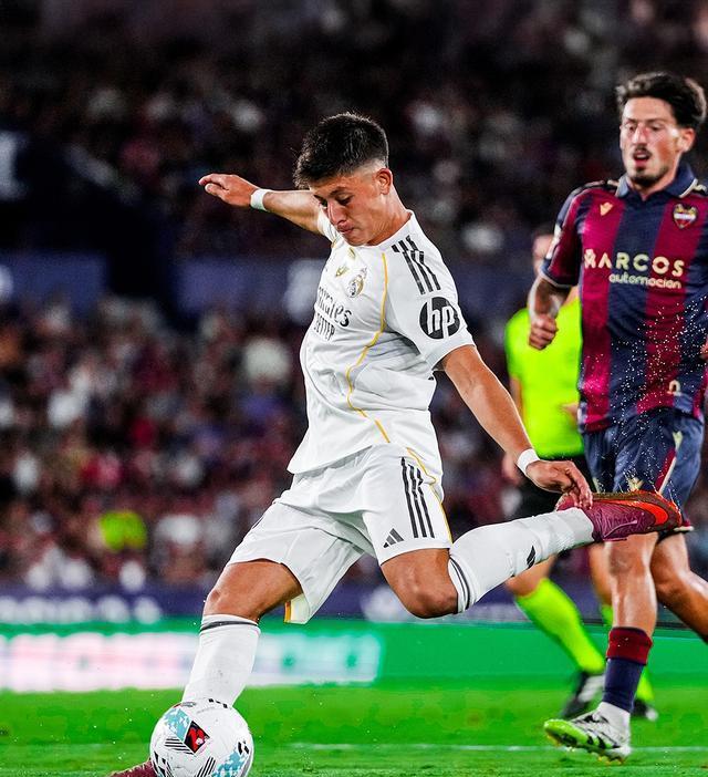 皇马甚至给, cn, 英超豪门阿