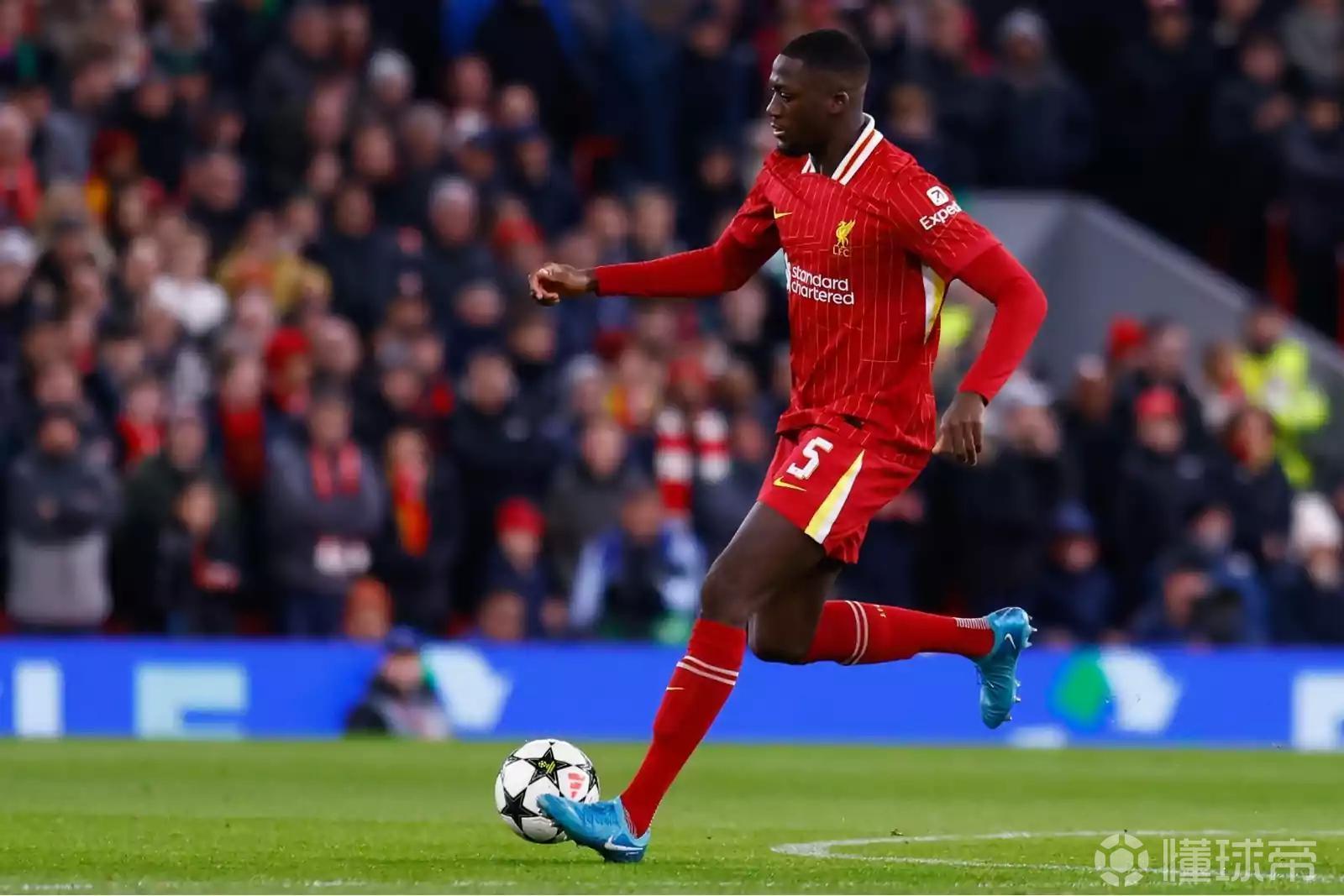 牌的运动服 牌的运动服