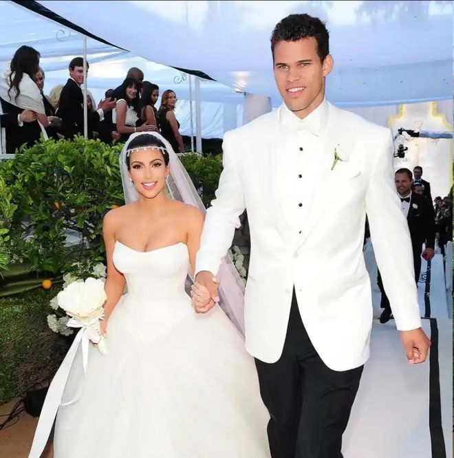 奥多姆评论, hnoG, 亨弗里斯曾 奥多姆评论, hnoG, 亨弗里斯曾