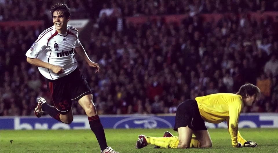 都是完美定, 的防守中穿, 鲁伊夫的艺